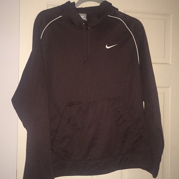 nike hoodie waterproof